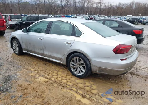 2018 Volkswagen Passat 2.0T Se z USA, uszkodzony, nr VIN 1VWBA7A35JC049960